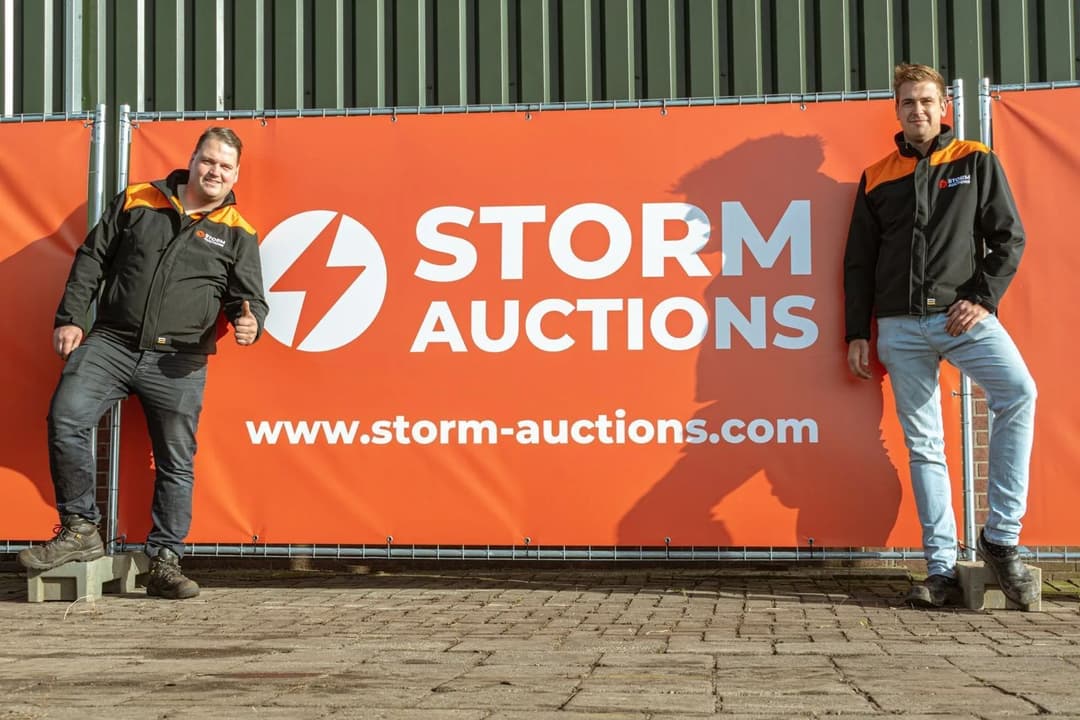 Storm Auctions over ons