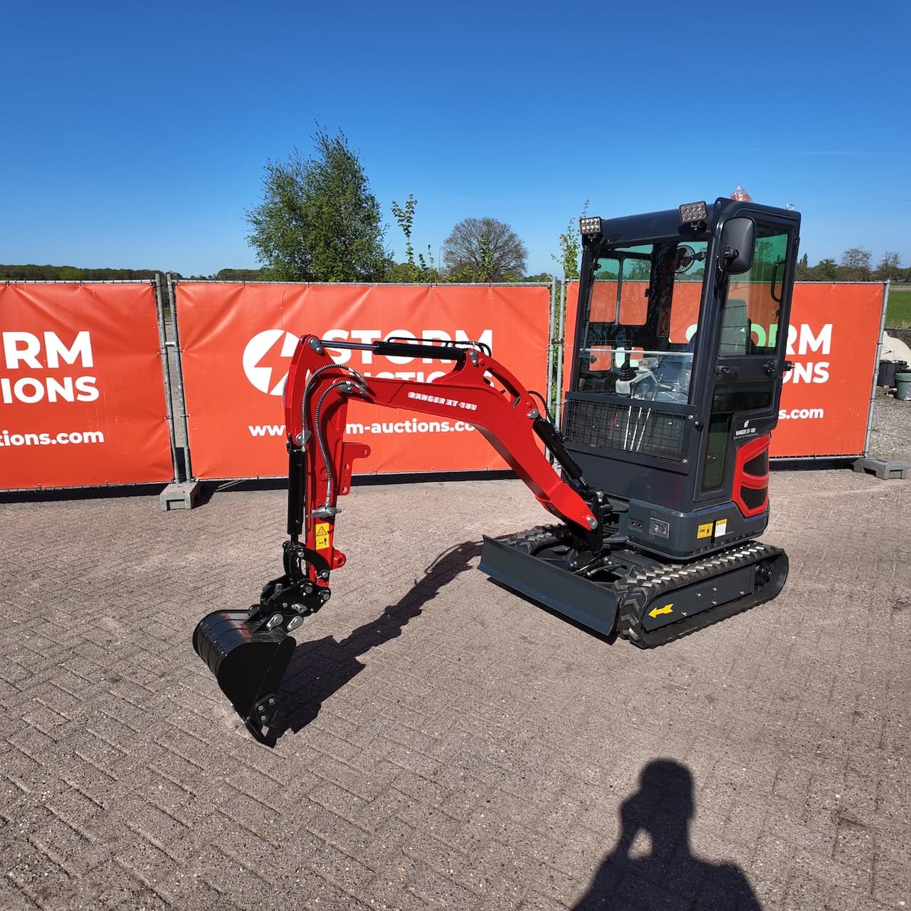 Ranger XT18U minigraver