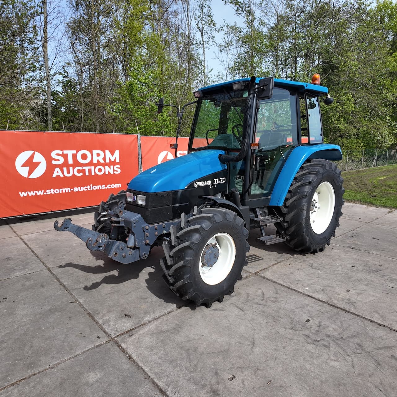 New Holland TL70